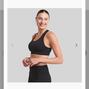 Seamless Black Sports Bra